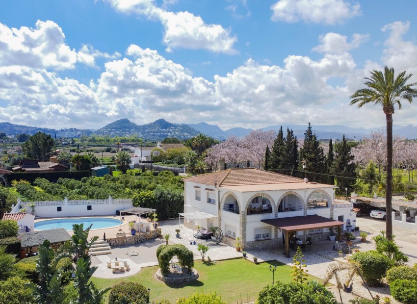 Wiederverkauf - Villa -
Denia - La Xara