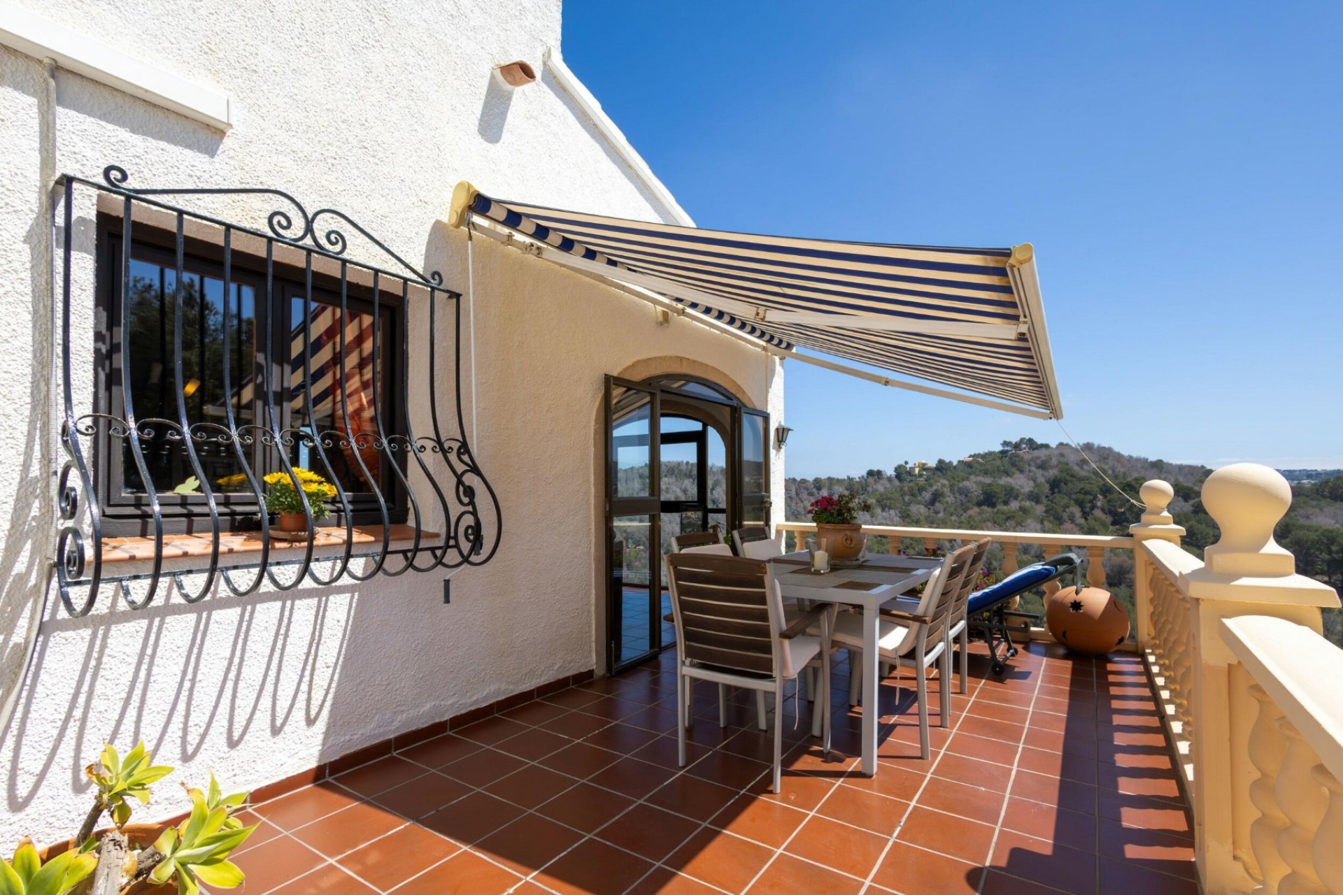 Wiederverkauf - Villa -
Jávea - Partides comunes - Adsubia