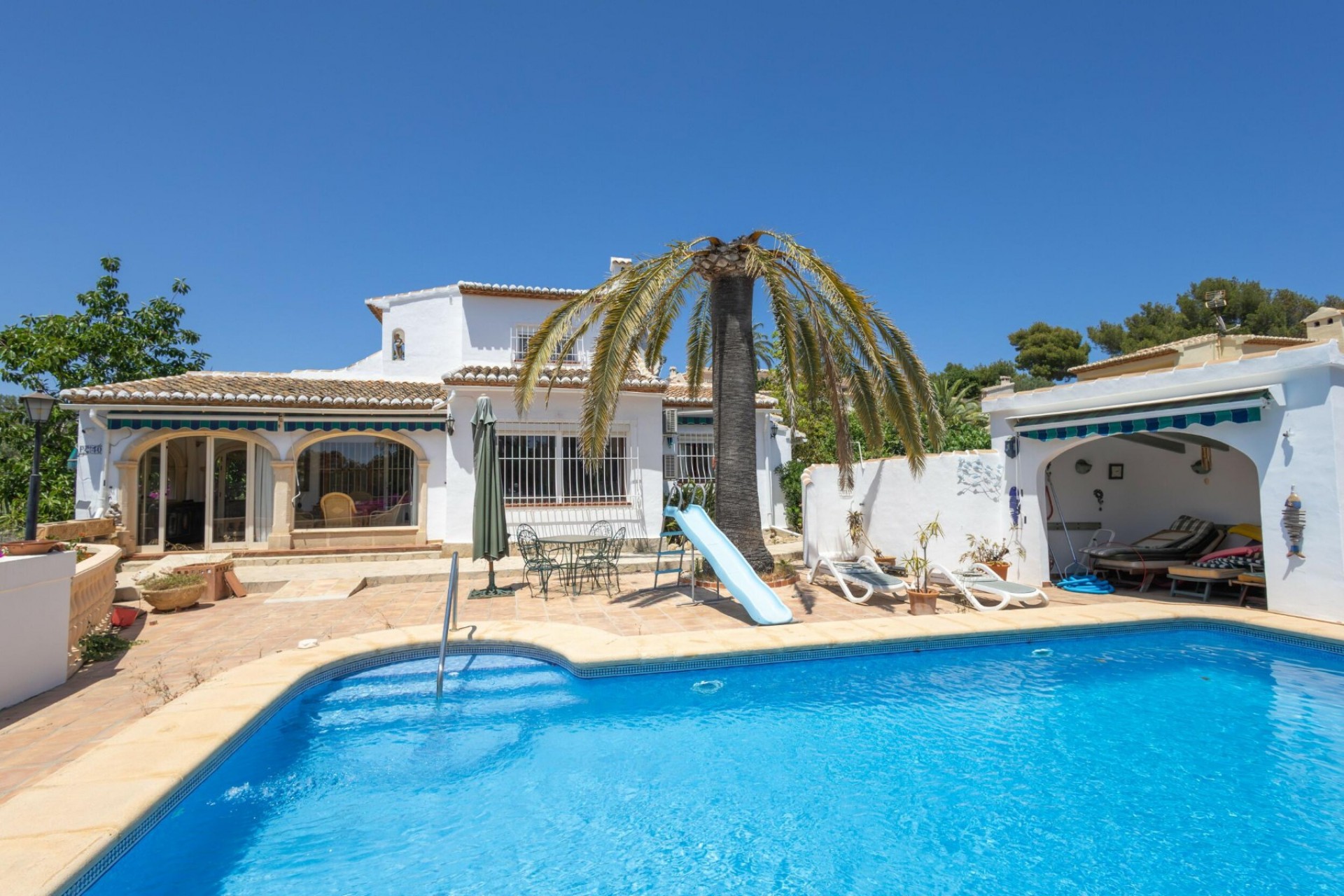 Wiederverkauf - Villa -
Jávea - Partides comunes - Adsubia