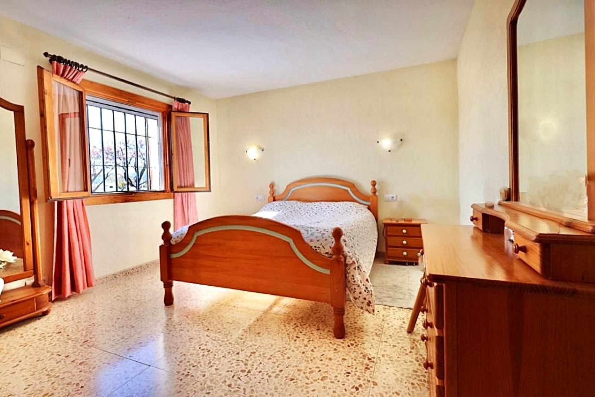 Wiederverkauf - Villa -
Jávea / Xàbia - Centro ciudad
