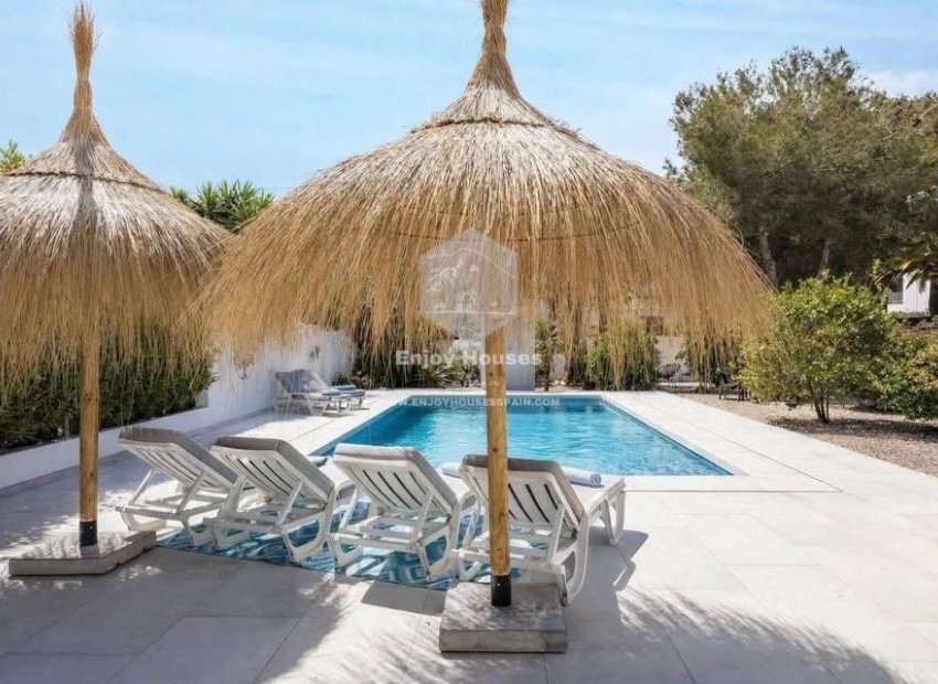 Wiederverkauf - Villa -
Jávea / Xàbia - La Granadella  - Costa Nova