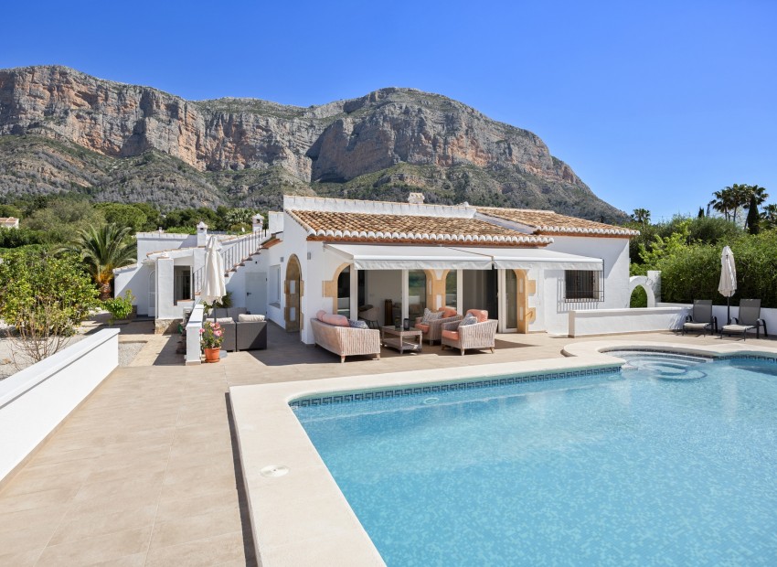 Wiederverkauf - Villa -
Jávea / Xàbia - Montgó - Ermita