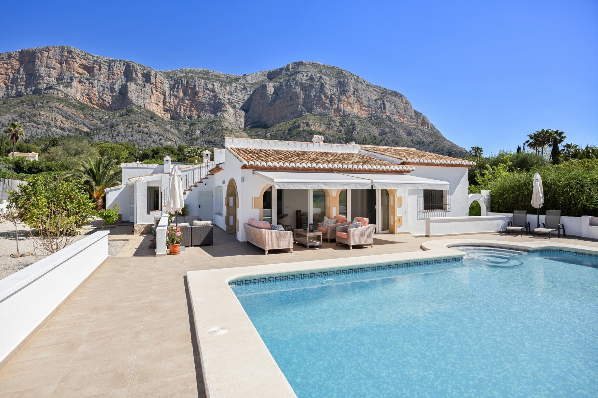Wiederverkauf - Villa -
Jávea / Xàbia - Montgó - Ermita