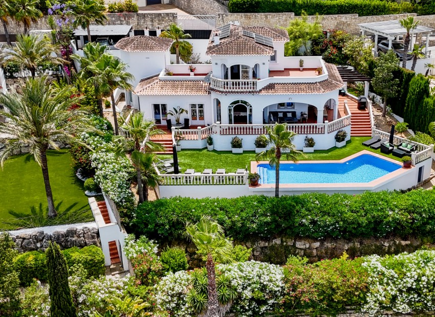 Wiederverkauf - Villa -
Jávea / Xàbia - Partides comunes - Adsubia