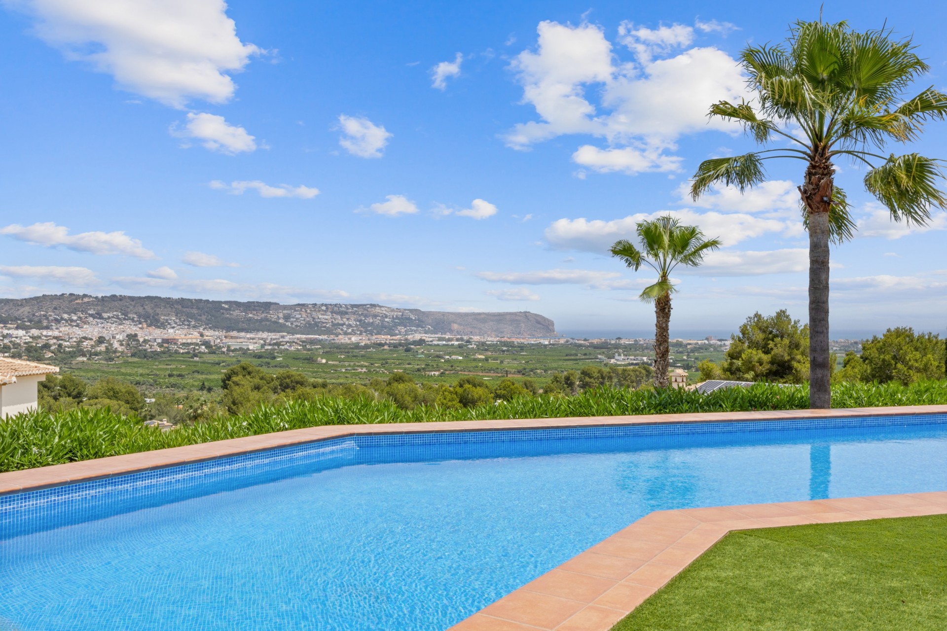 Wiederverkauf - Villa -
Jávea / Xàbia - Partides comunes - Adsubia