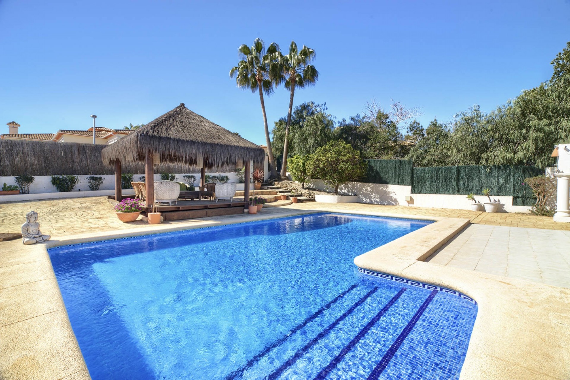 Wiederverkauf - Villa -
Jávea