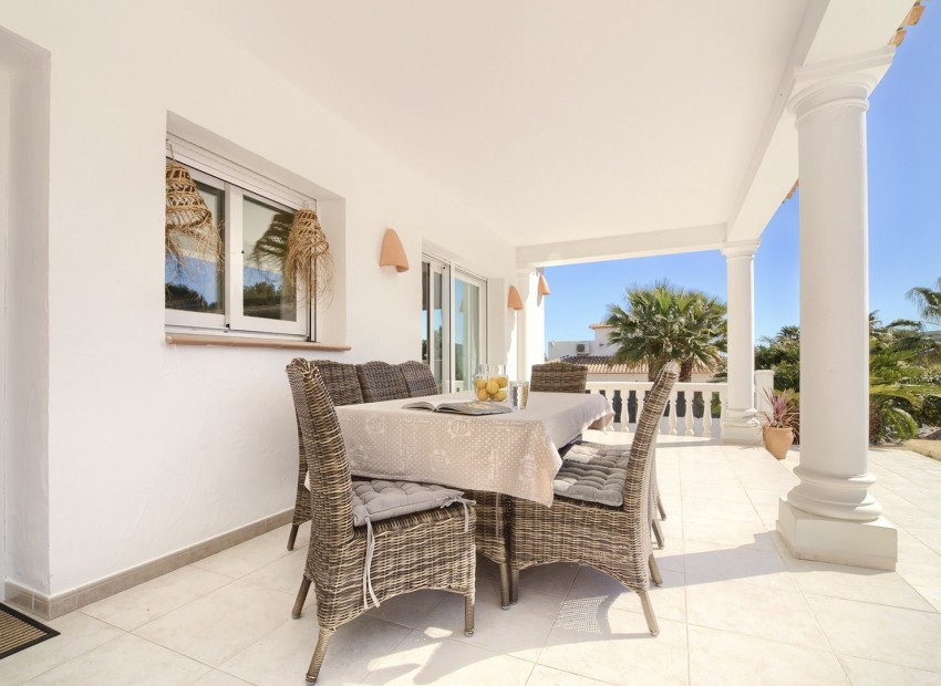 Wiederverkauf - Villa -
Jávea