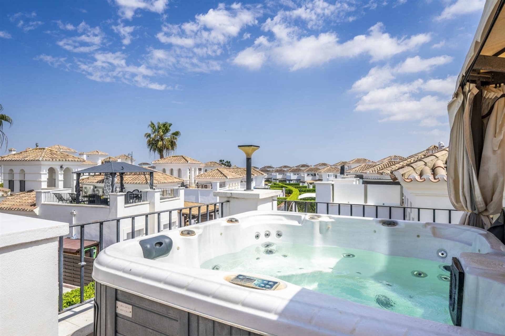 Wiederverkauf - Villa -
La Torre Golf Resort