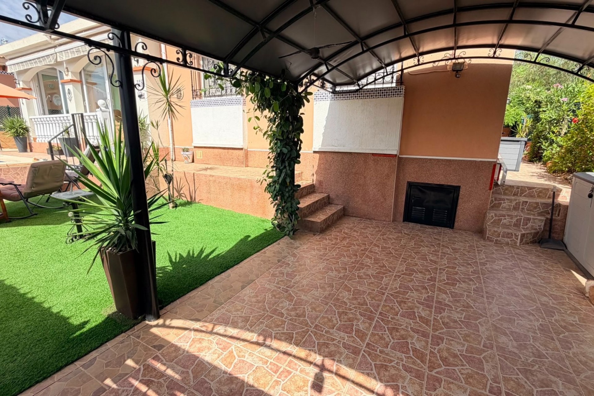 Wiederverkauf - Villa -
Los Montesinos - La Herrada