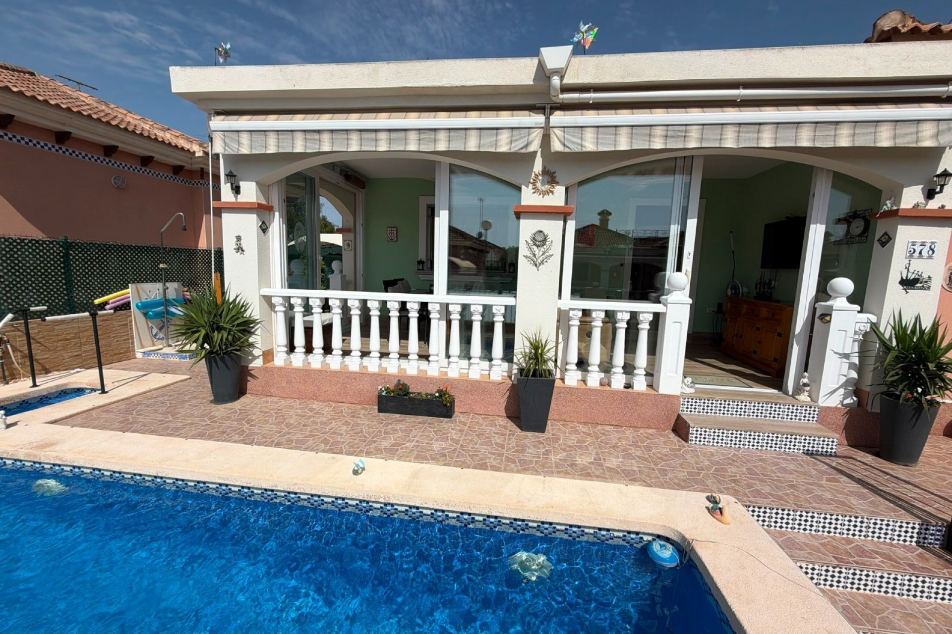 Wiederverkauf - Villa -
Los Montesinos - La Herrada
