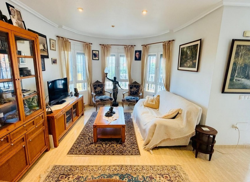 Wiederverkauf - Villa -
Los Montesinos - La Herrada