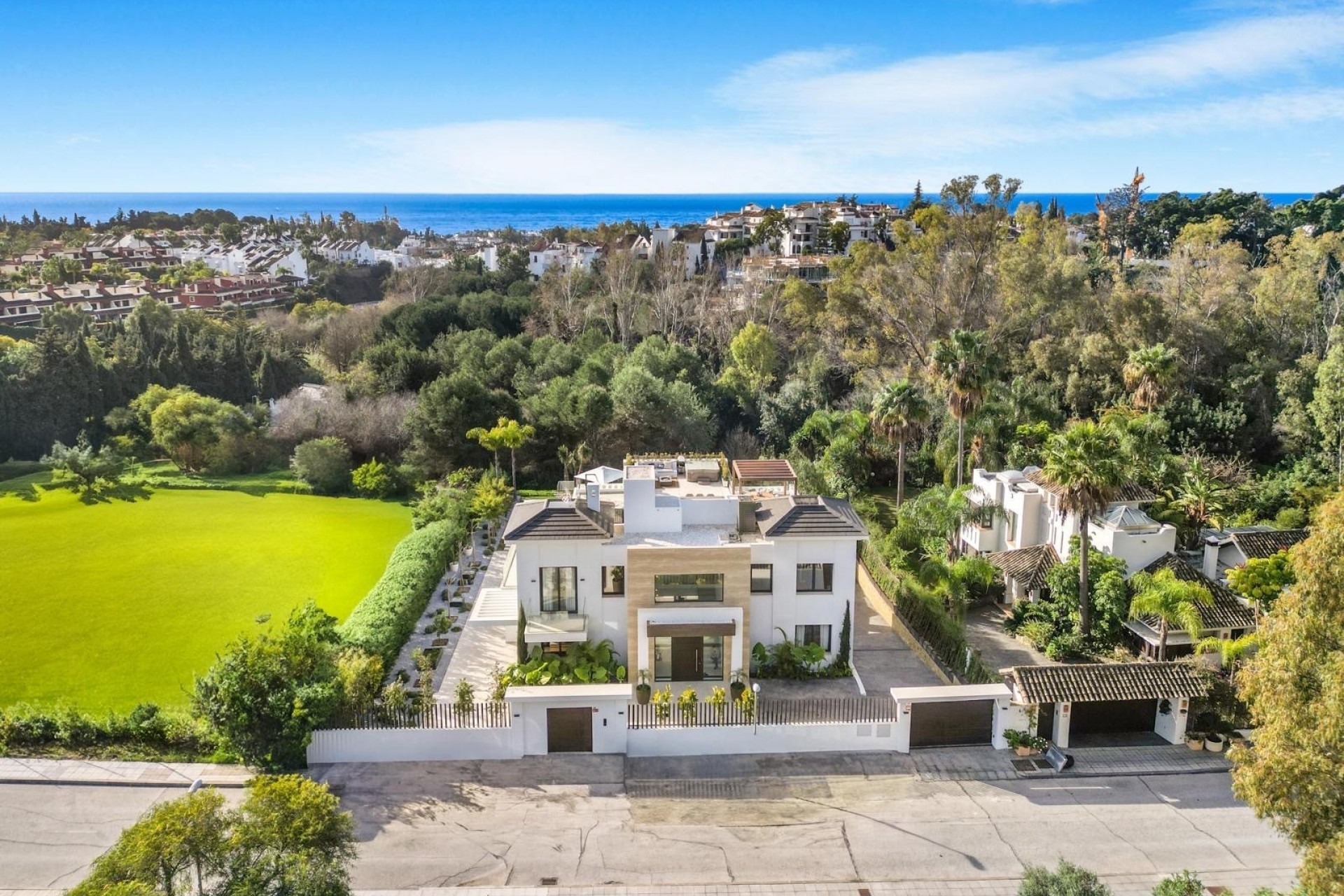 Wiederverkauf - Villa -
Marbella