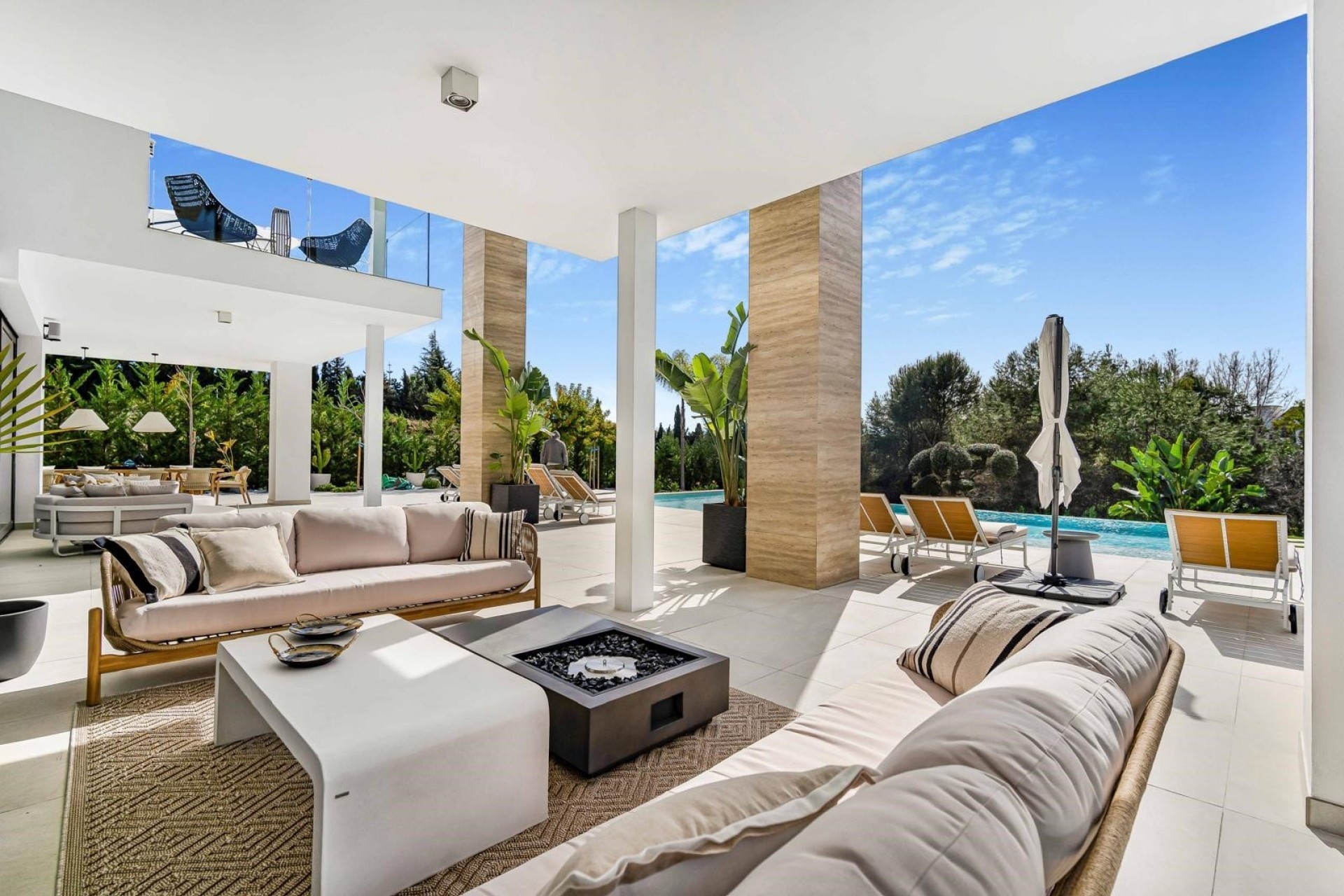 Wiederverkauf - Villa -
Marbella