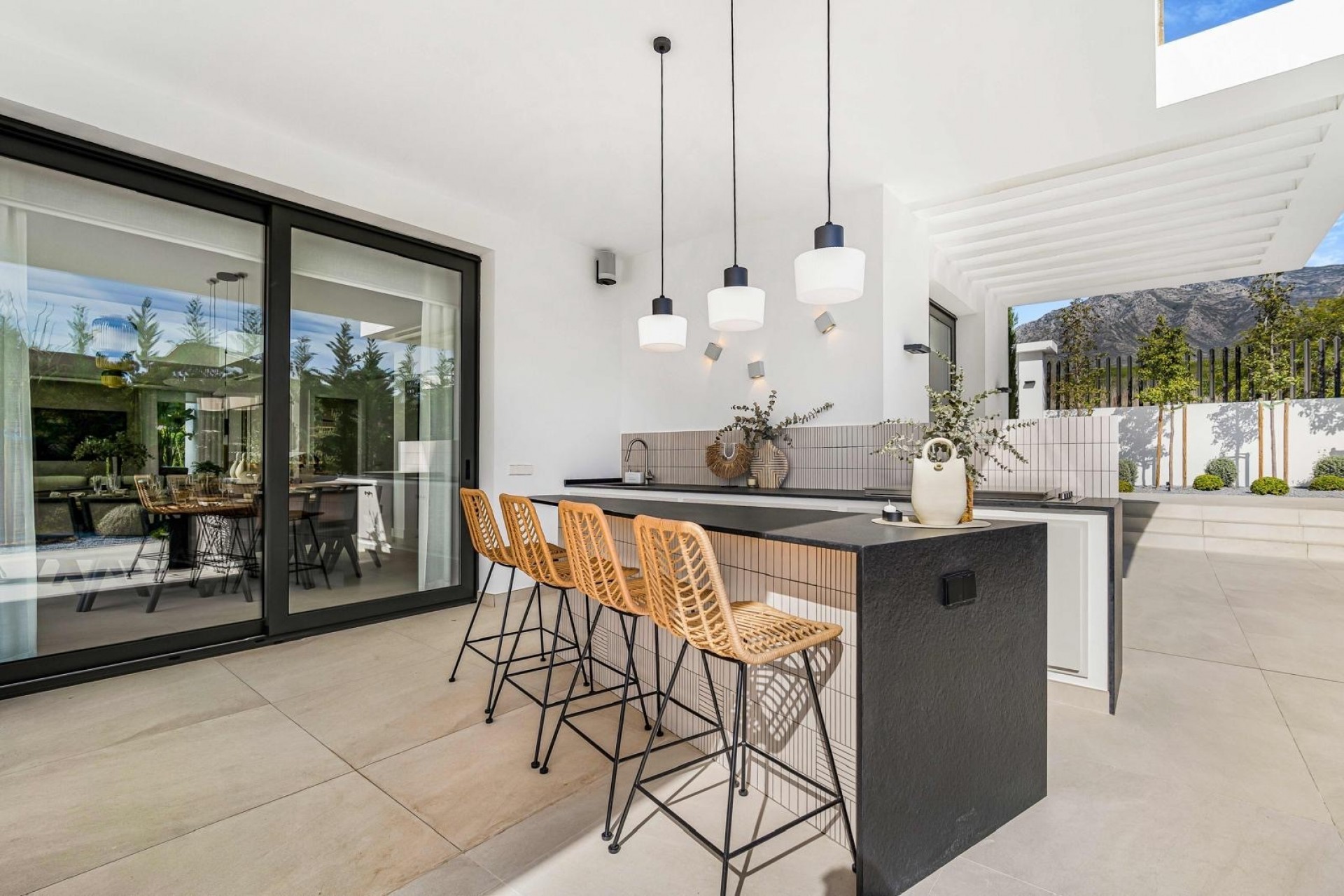 Wiederverkauf - Villa -
Marbella
