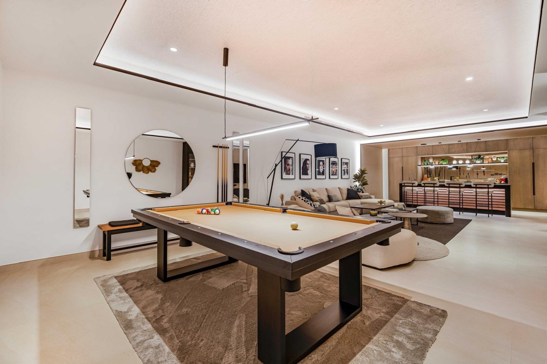 Wiederverkauf - Villa -
Marbella