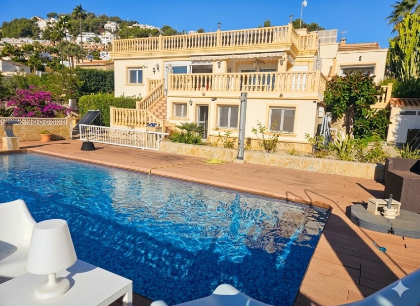 Wiederverkauf - Villa -
Moraira - Pinar del Advocat - Cometa