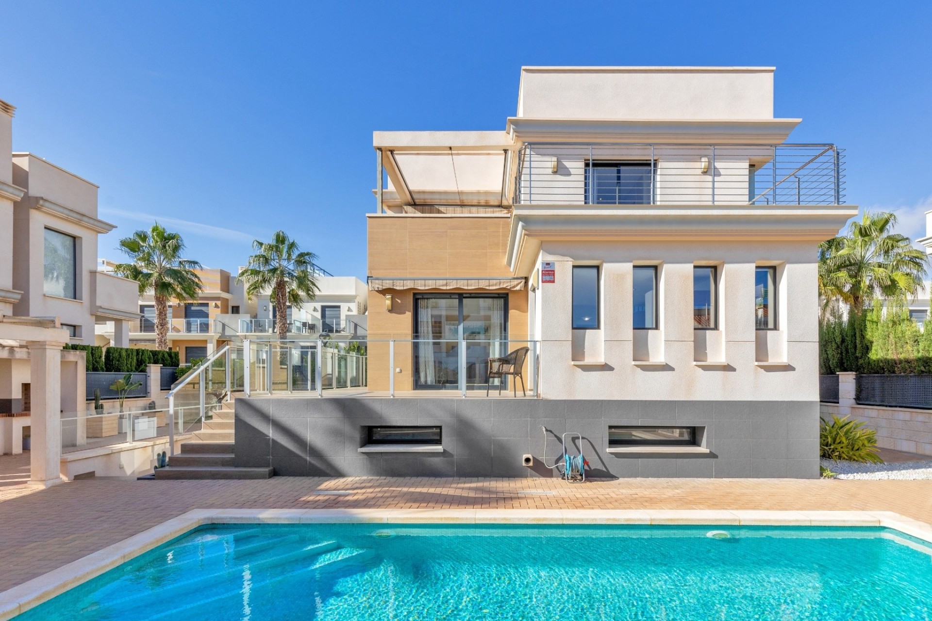 Wiederverkauf - Villa -
Orihuela Costa - Cabo roig - La Zenia