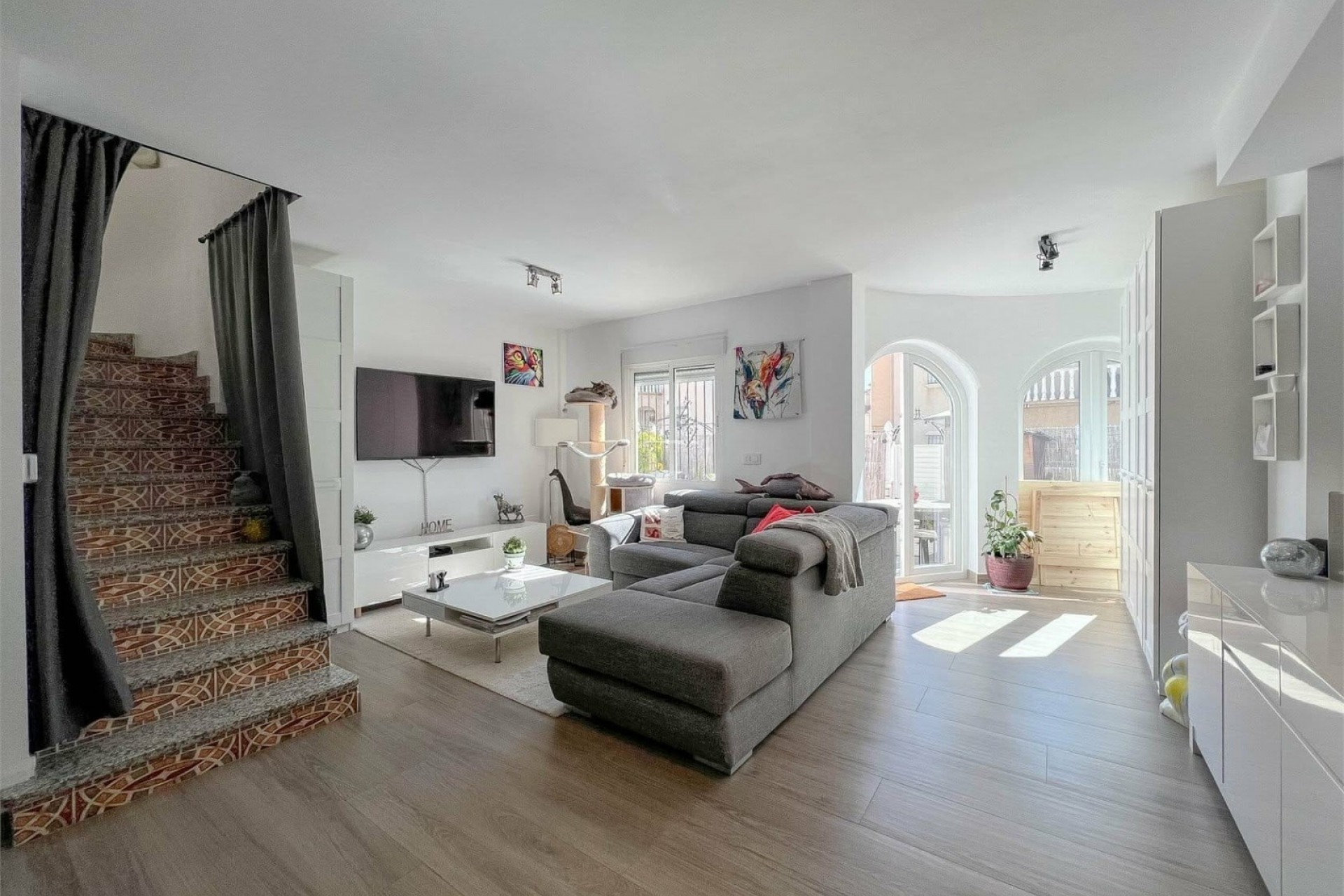 Wiederverkauf - Villa -
ORIHUELA COSTA - VILLAMARTÍN