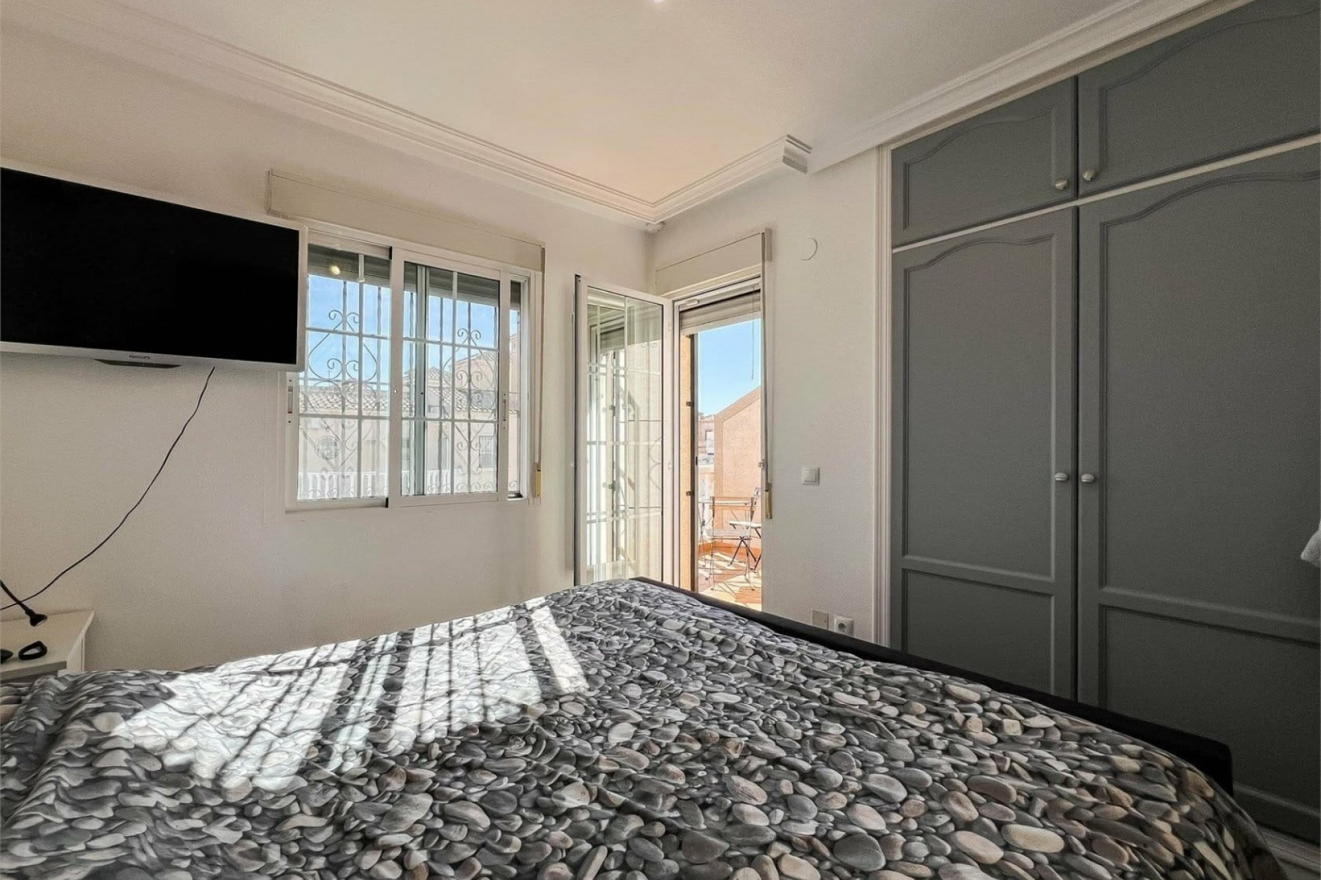 Wiederverkauf - Villa -
ORIHUELA COSTA - VILLAMARTÍN