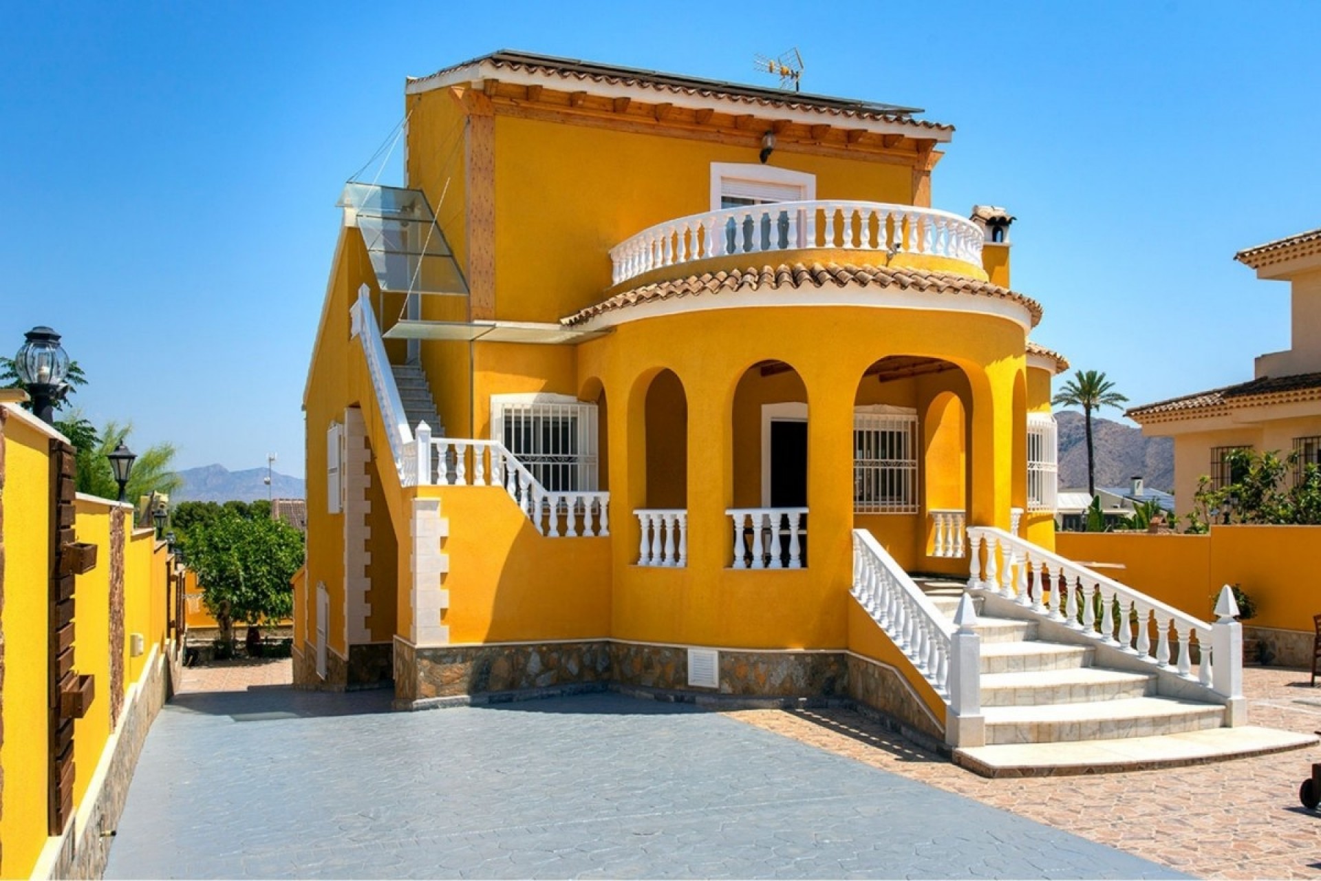 Wiederverkauf - Villa -
Orihuela