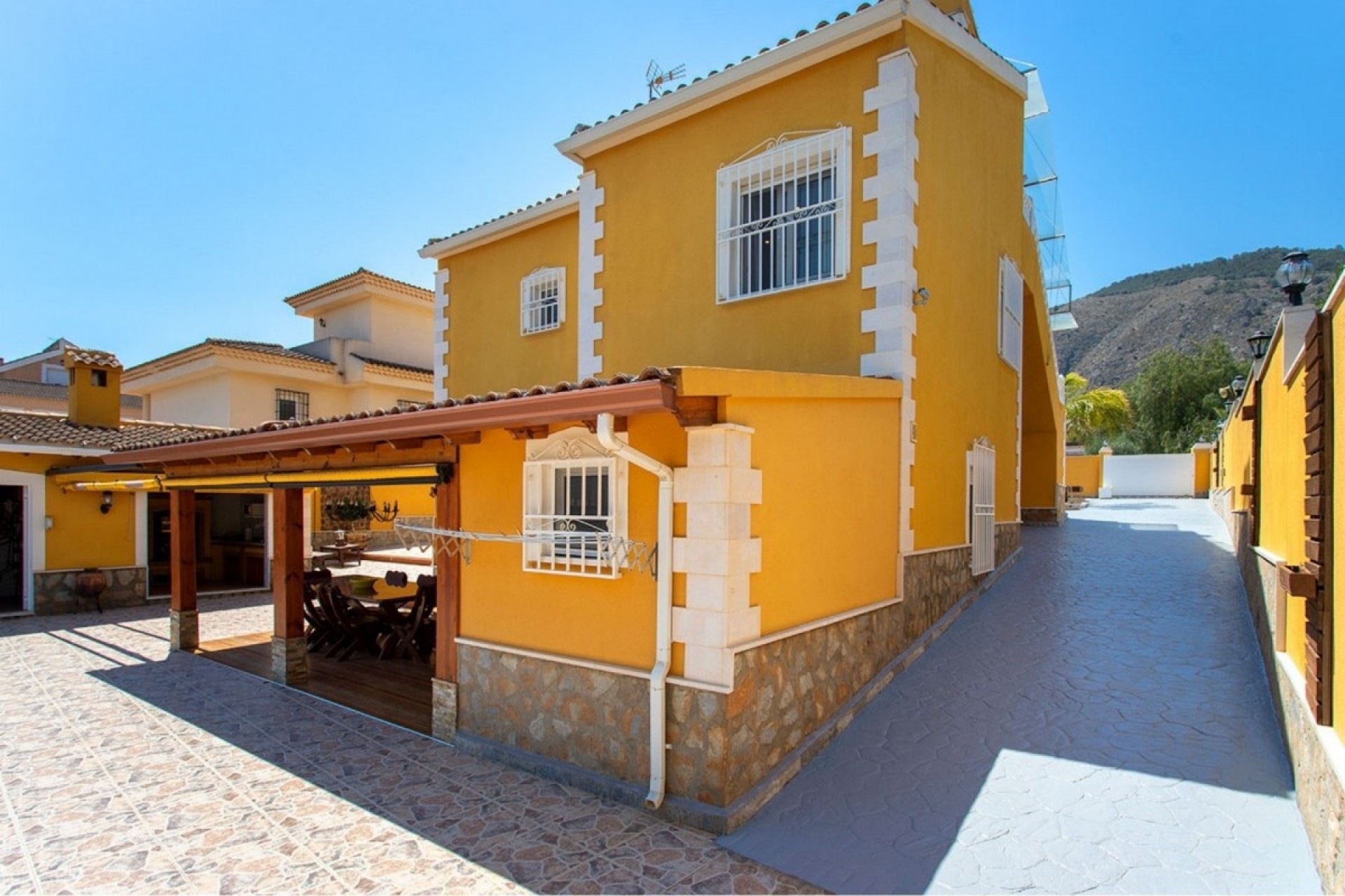 Wiederverkauf - Villa -
Orihuela
