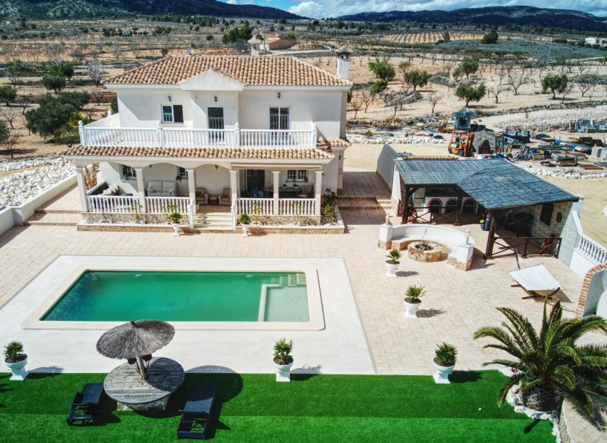 Wiederverkauf - Villa -
Pinoso