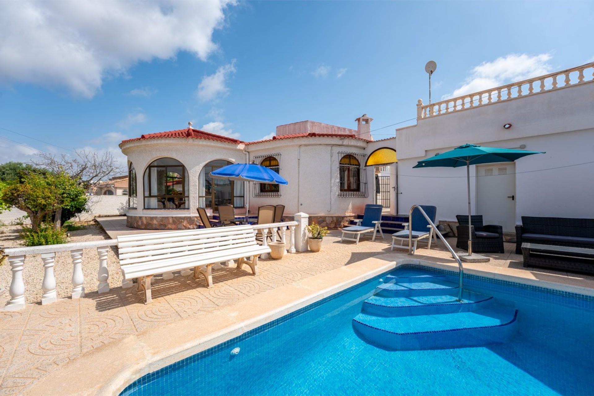 Wiederverkauf - Villa -
Torrevieja - La Siesta - El Salado -  Torreta