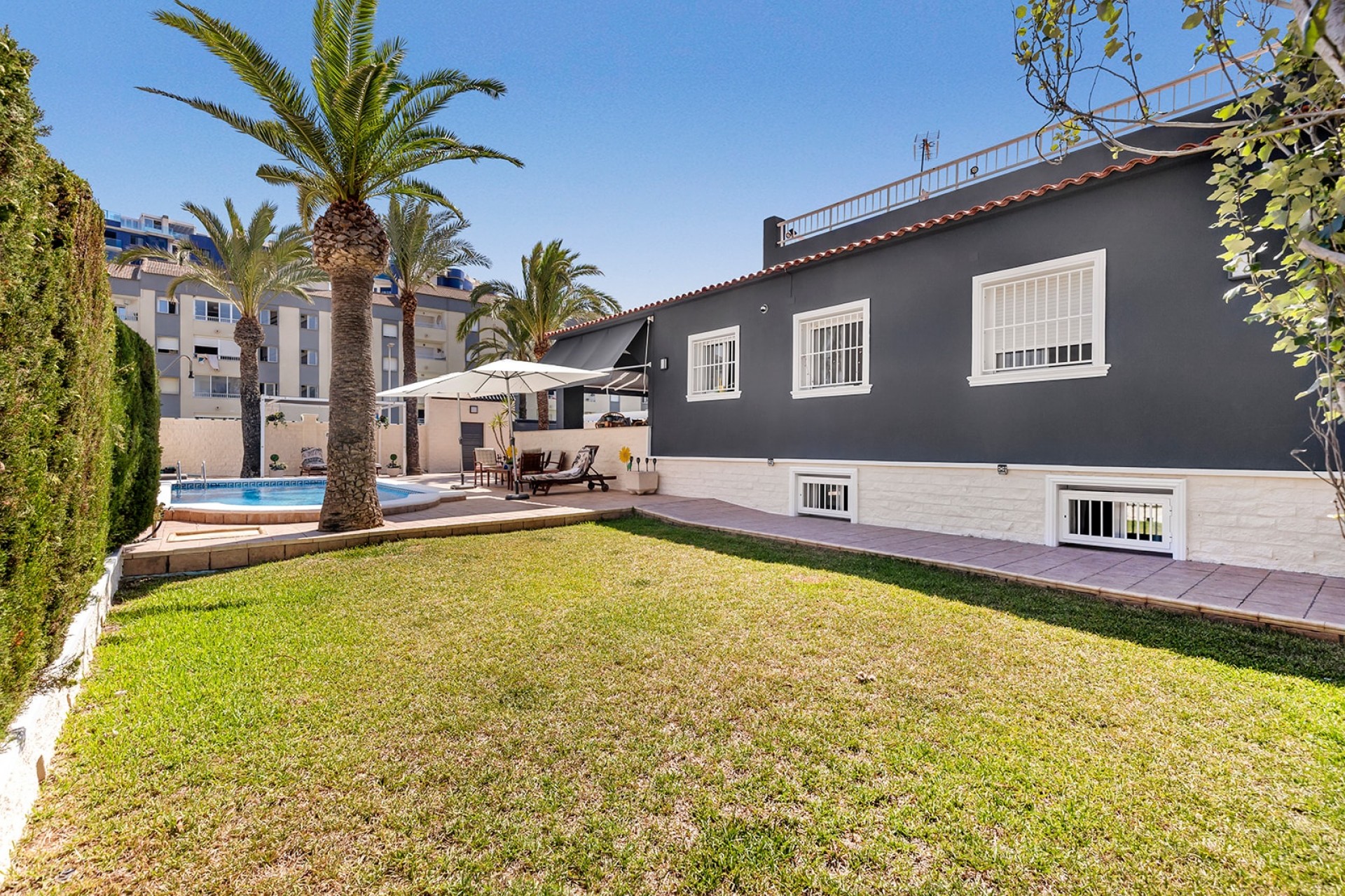 Wiederverkauf - Villa -
Torrevieja - Rocio del Mar