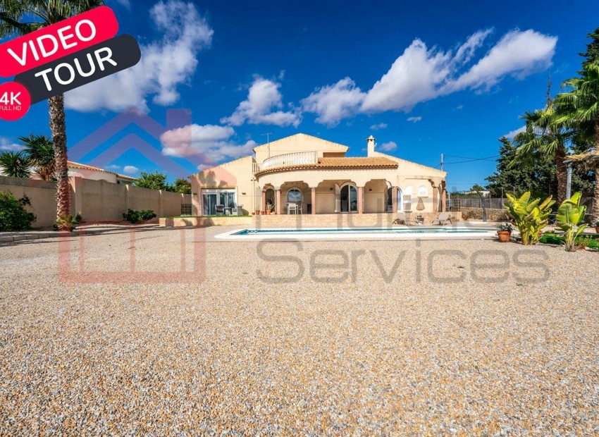 Wiederverkauf - Villa -
Valle del Sol