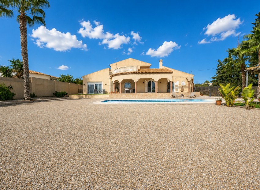Wiederverkauf - Villa -
Valle del Sol