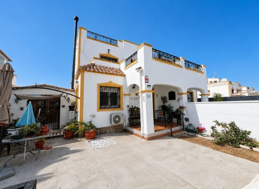 Wiederverkauf - Villa -
VISTABELLA GOLF - Entre Naranjos