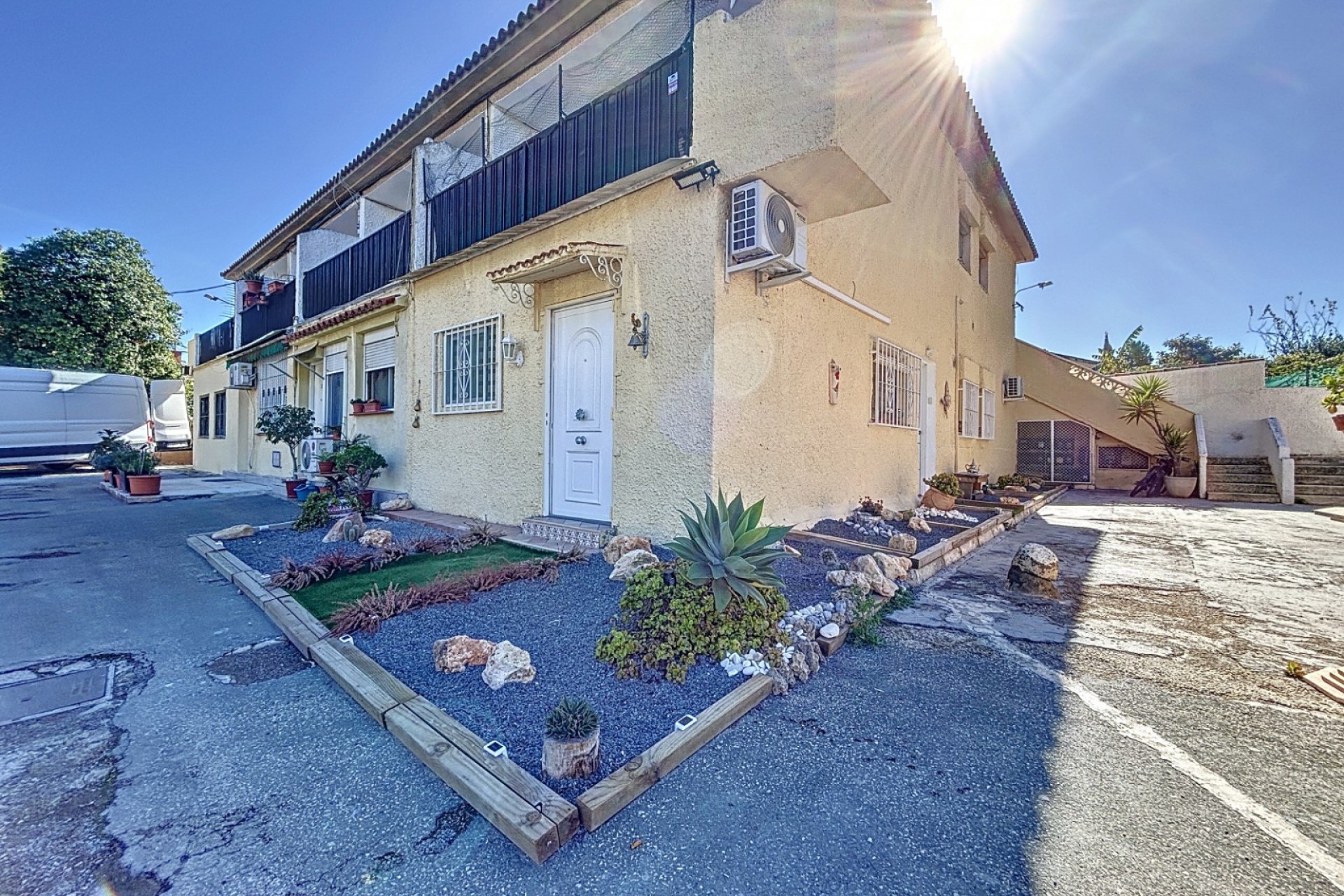 Wiederverkauf - Wohnung -
Albir
