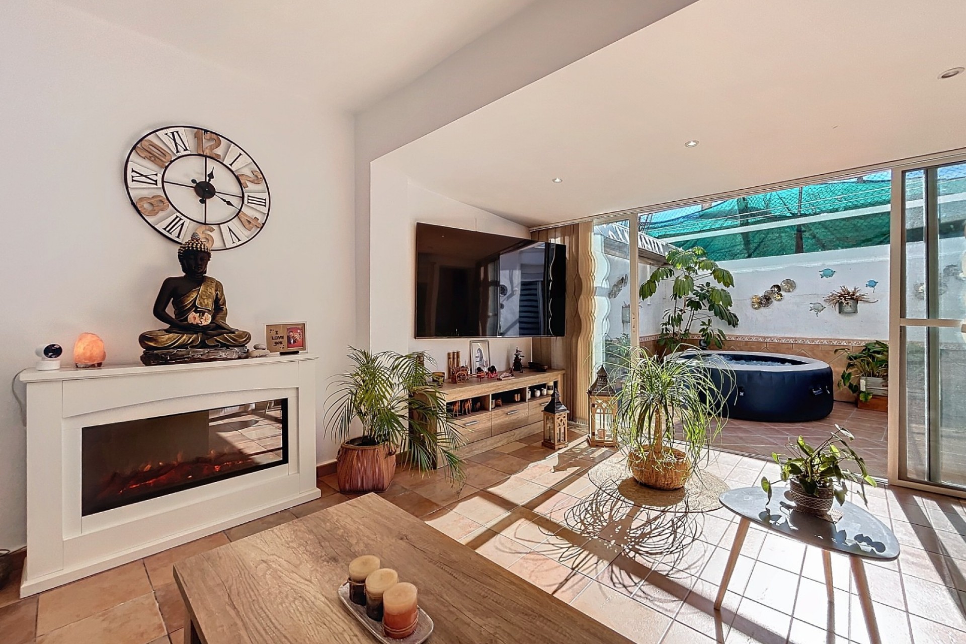 Wiederverkauf - Wohnung -
Albir