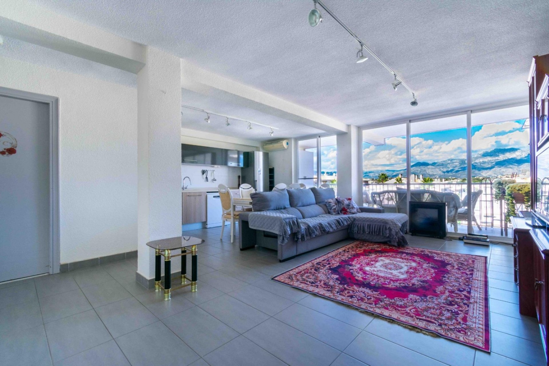 Wiederverkauf - Wohnung -
Albir