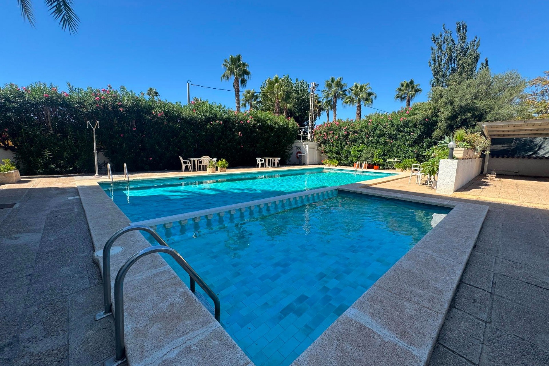 Wiederverkauf - Wohnung -
Albir