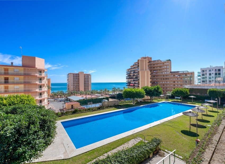Wiederverkauf - Wohnung -
Arenales del Sol - Segunda linea playa