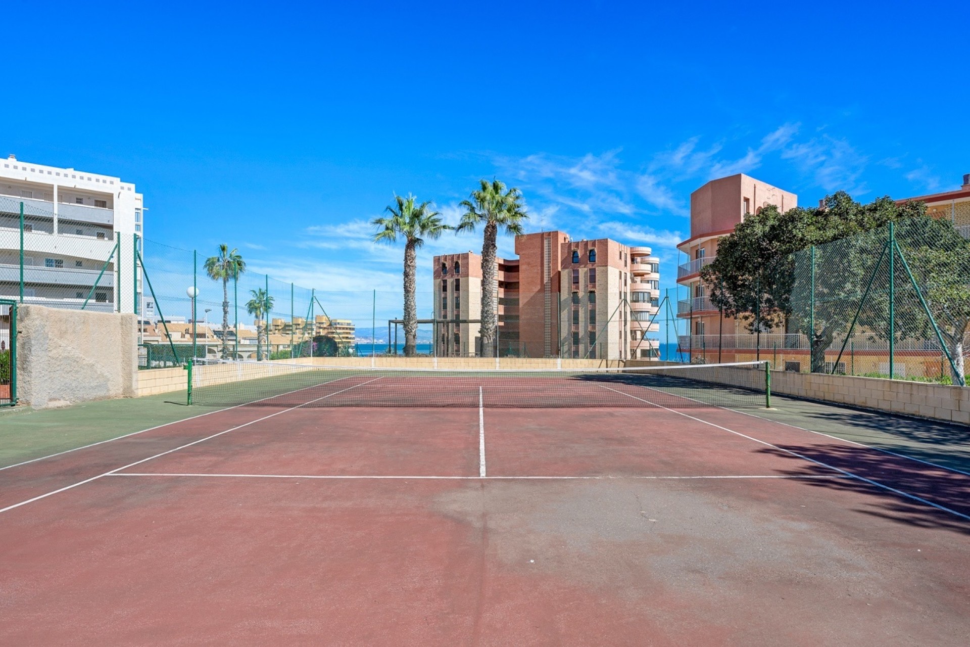 Wiederverkauf - Wohnung -
Arenales del Sol - Segunda linea playa