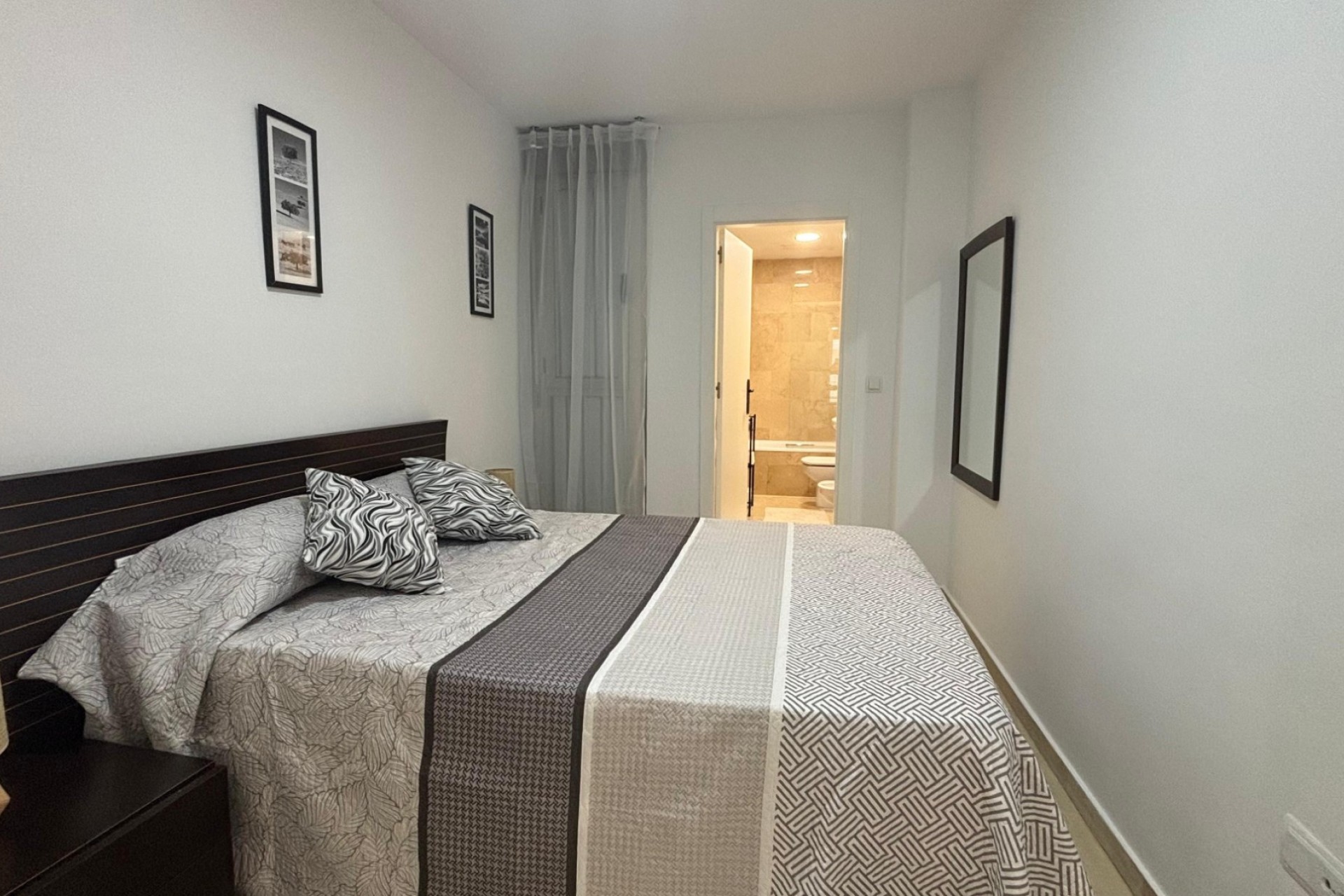 Wiederverkauf - Wohnung -
Benidorm - Playa Poniente