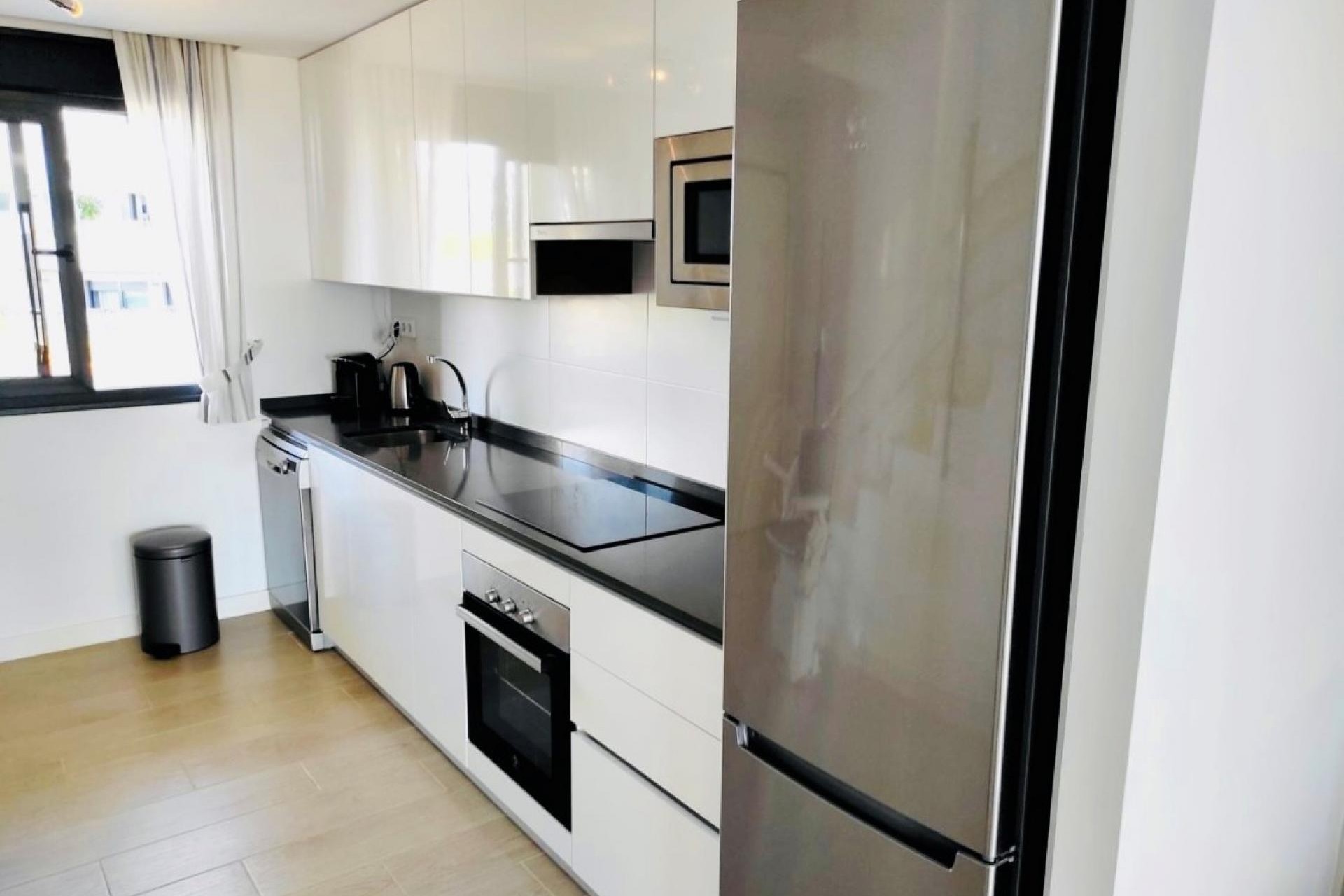 Wiederverkauf - Wohnung -
Finestrat