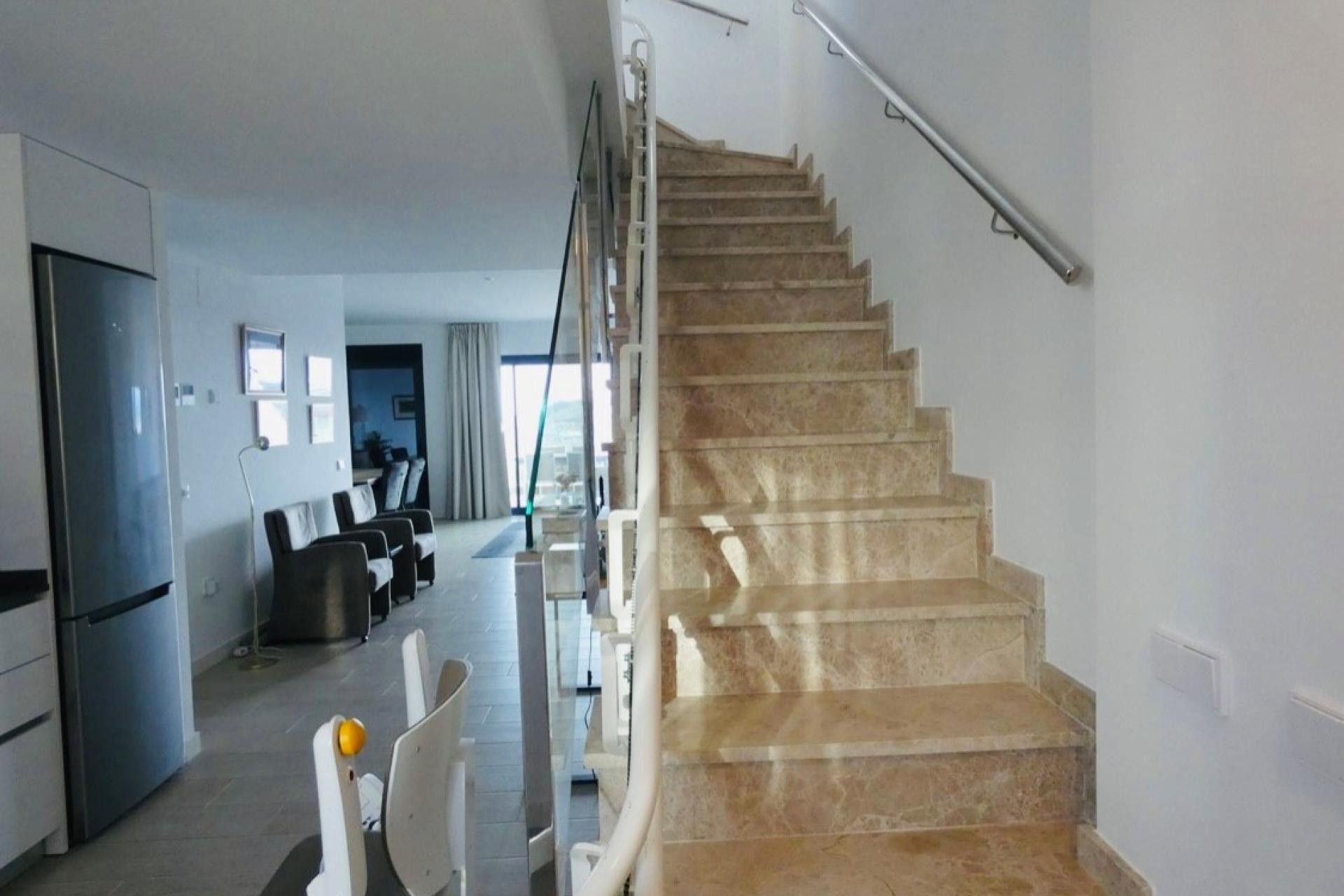 Wiederverkauf - Wohnung -
Finestrat