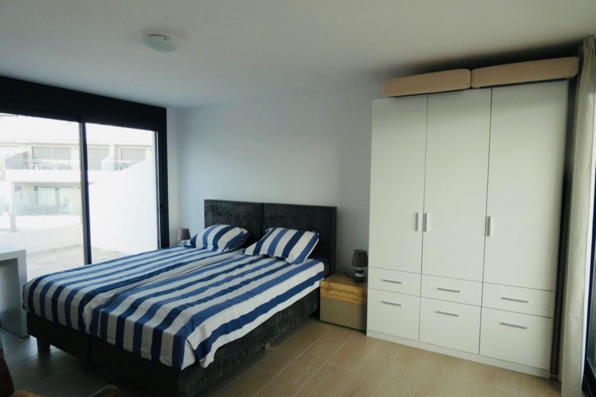 Wiederverkauf - Wohnung -
Finestrat