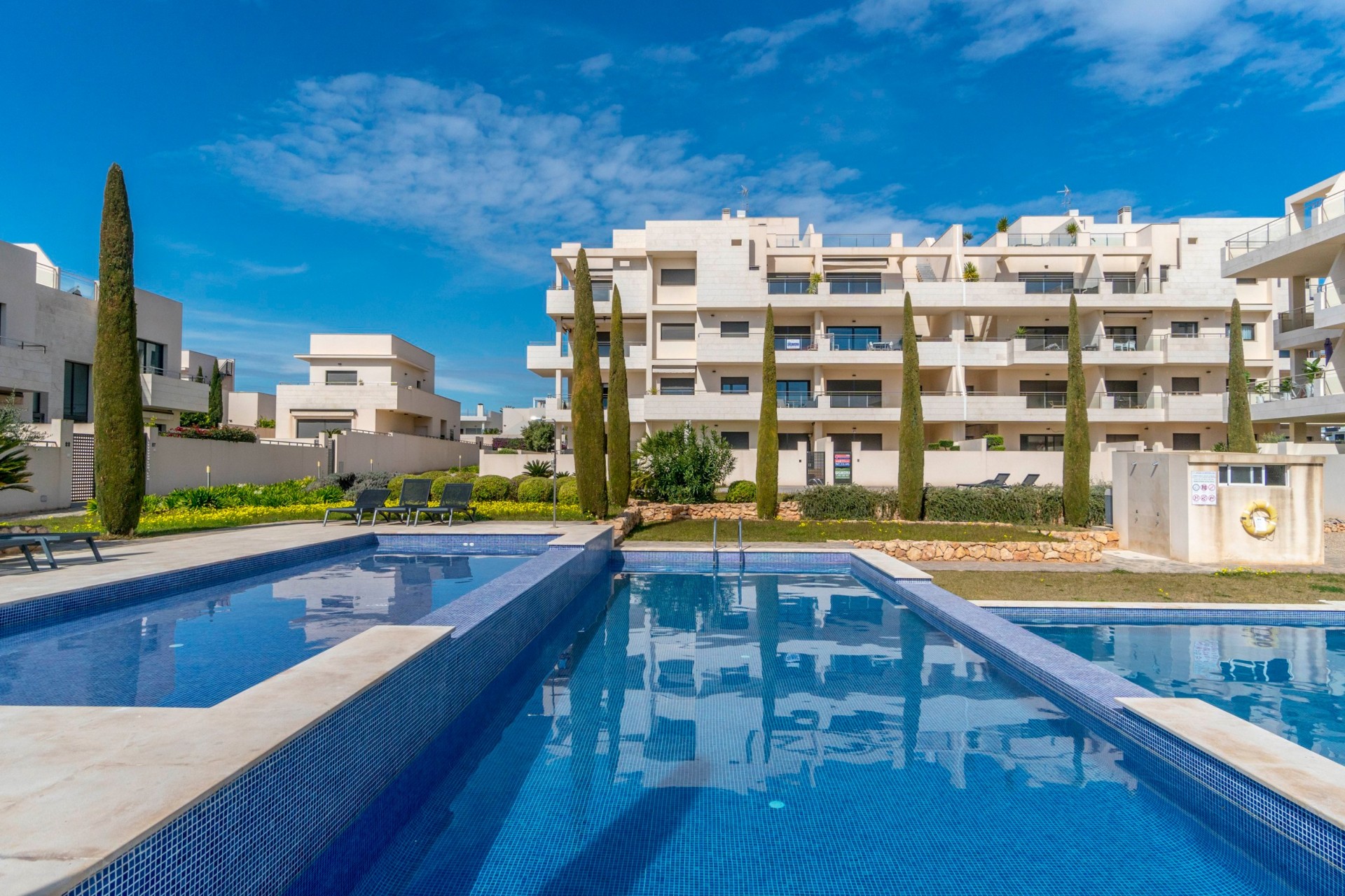 Wiederverkauf - Wohnung -
Orihuela - Orihuela Costa