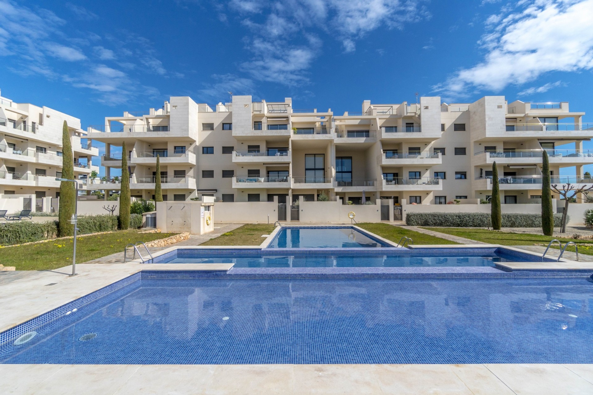 Wiederverkauf - Wohnung -
Orihuela - Orihuela Costa