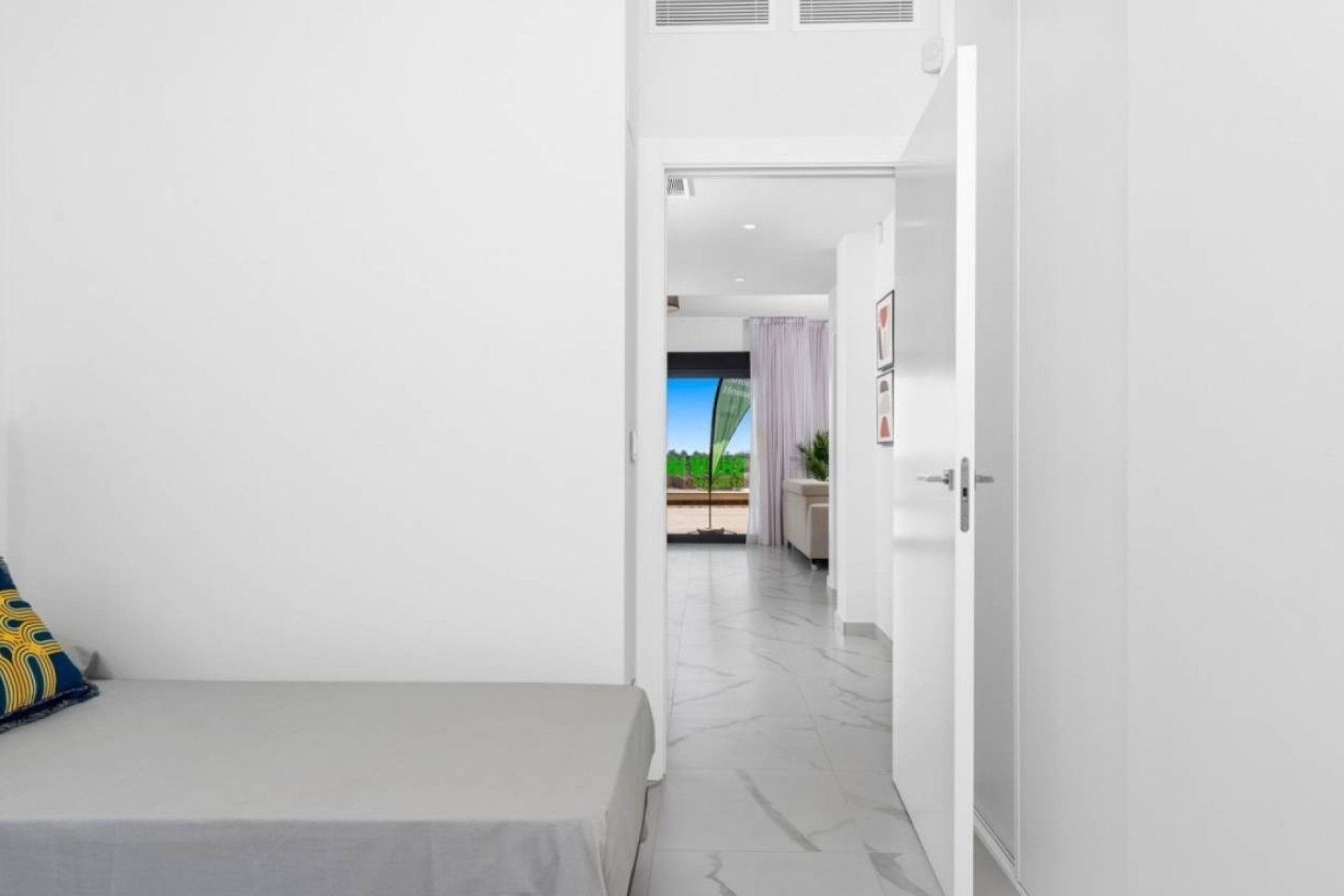 Wiederverkauf - Wohnung -
San Miguel de Salinas