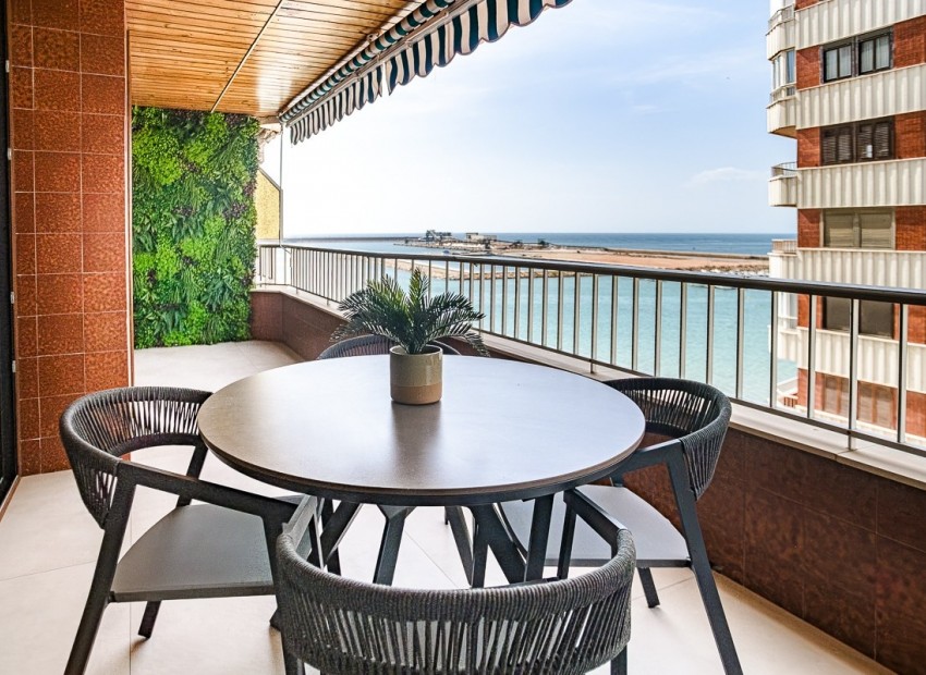 Wiederverkauf - Wohnung -
TORREVIEJA - Acequion