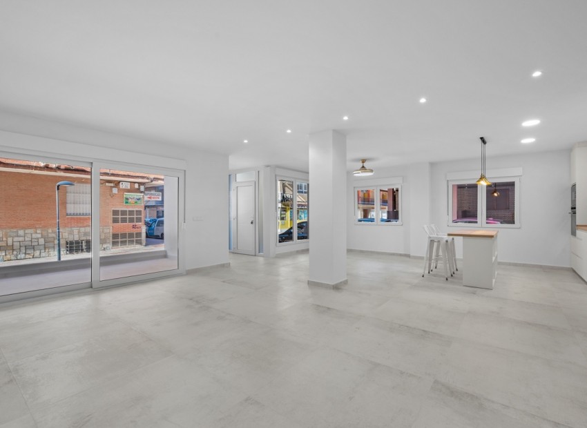 Wiederverkauf - Wohnung -
Torrevieja - Playa del Acequión