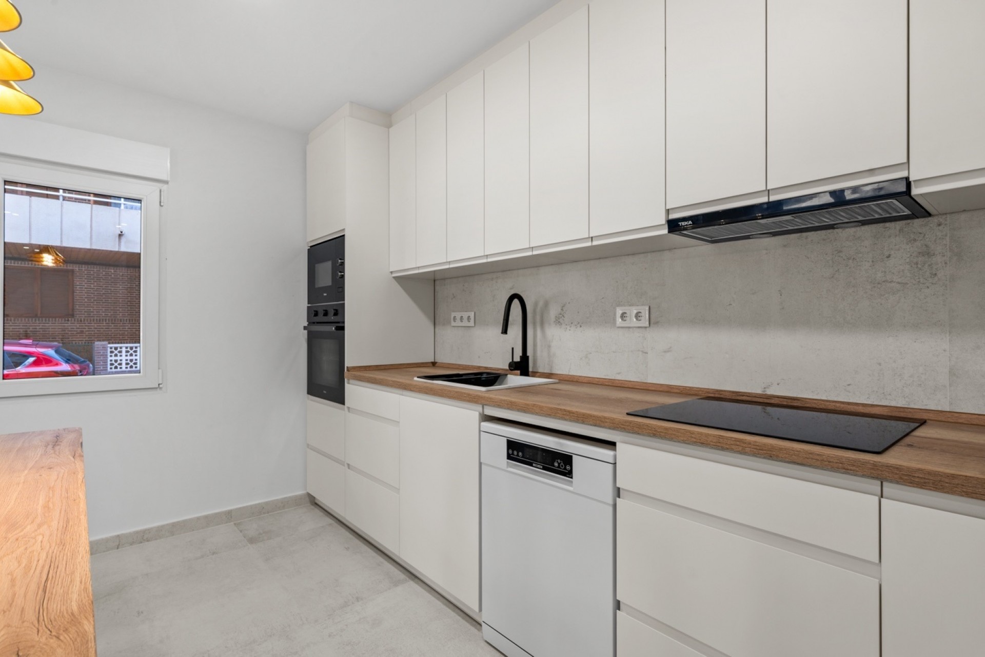 Wiederverkauf - Wohnung -
Torrevieja - Playa del Acequión