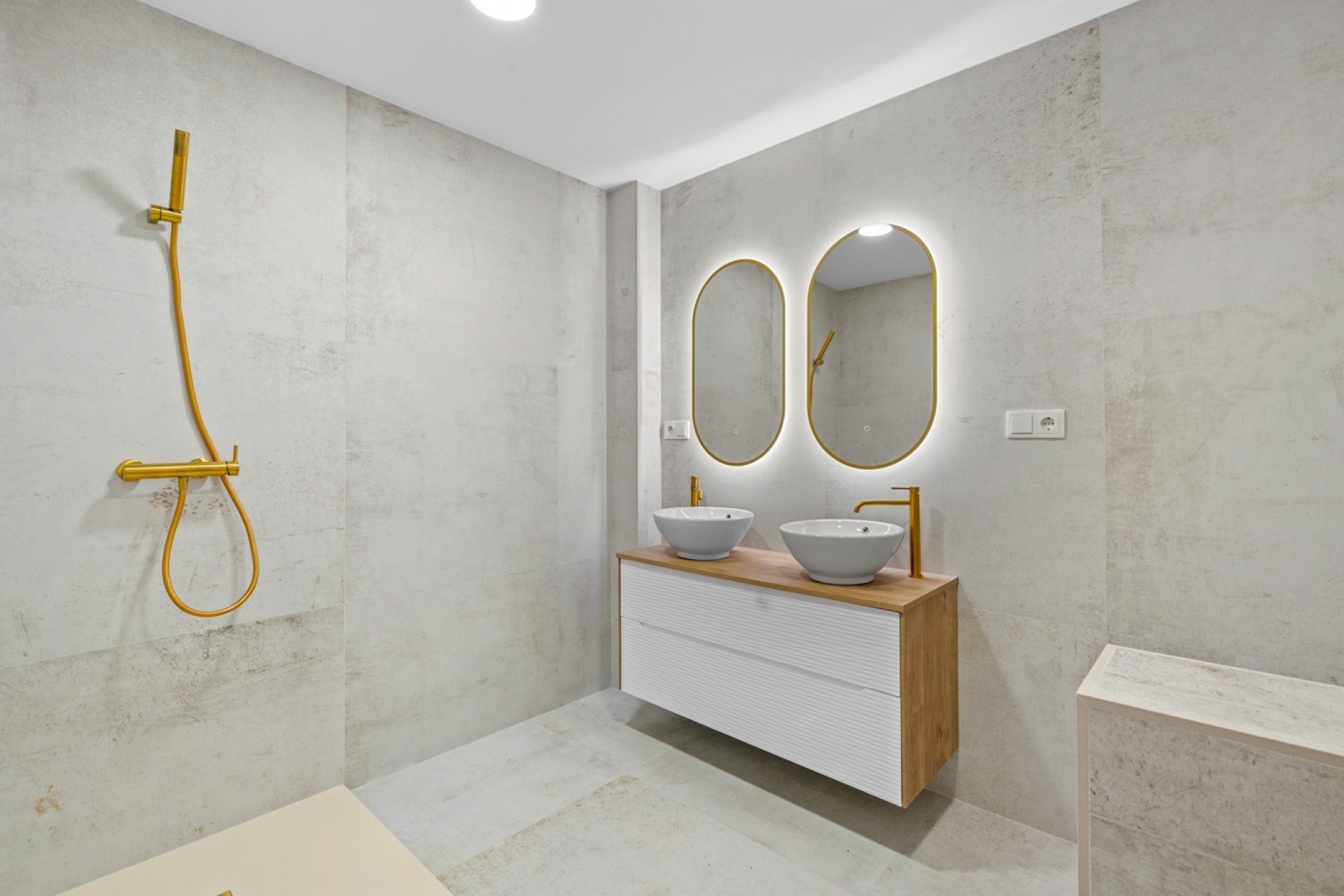Wiederverkauf - Wohnung -
Torrevieja - Playa del Acequión