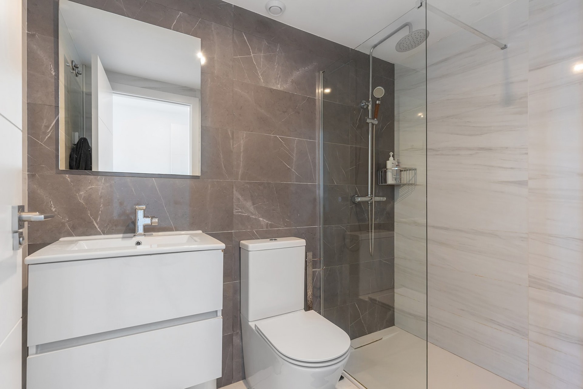 Wiederverkauf - Wohnung -
Torrevieja - Punta Prima
