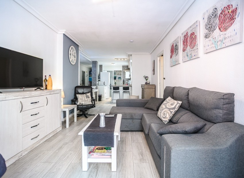 Wiederverkauf - Wohnung -
TORREVIEJA - Torrevieja